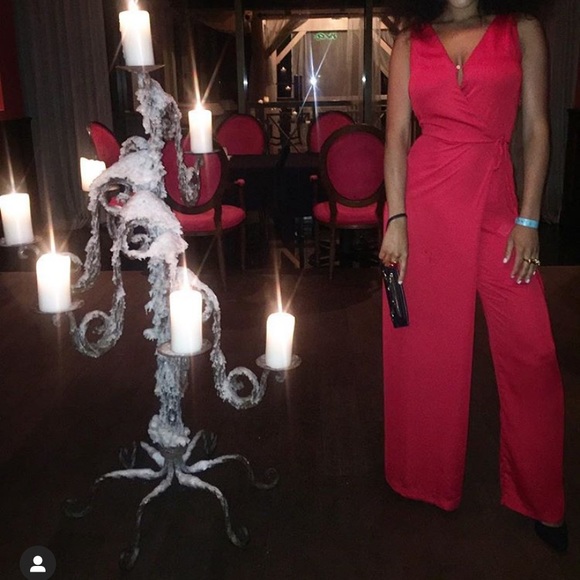 Elegant Red jumpsuit - Picture 2 of 2